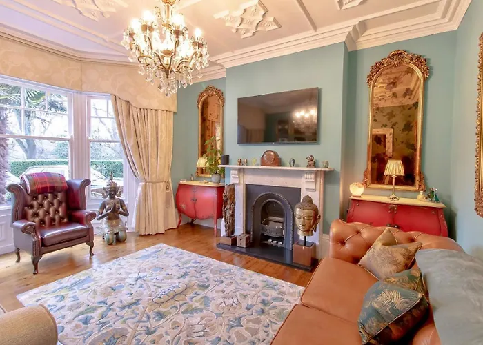 Fabulously Unique 3 Bedroom Home Sunderland